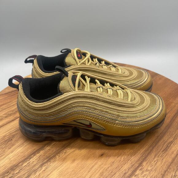 Nike Air VaporMax 97 Shoes Boys Size 5Y Metallic Gold Running Comfort Walking - Picture 1 of 8